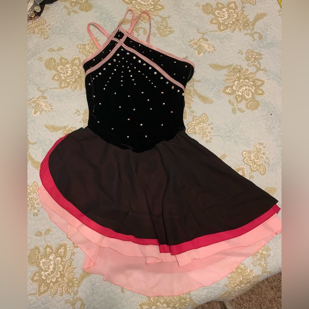 Youth figure skating dress